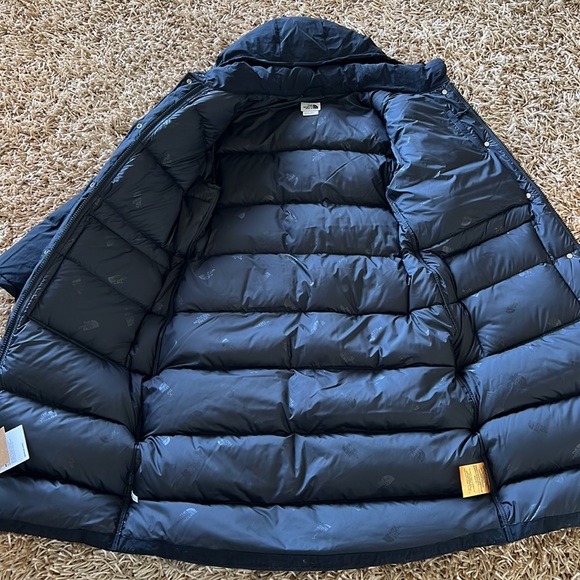 The North Face Women’s Sierra Long Parka - Picture 8 of 13